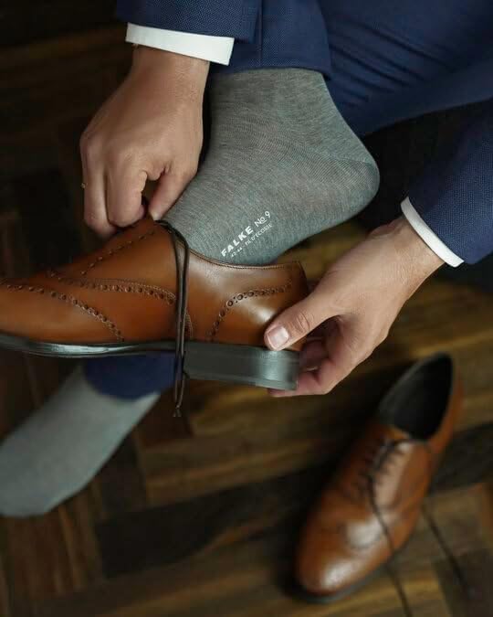 FALKE Men's No. 9 Egyptian Cotton Luxury Dress Socks, 1 Pair
