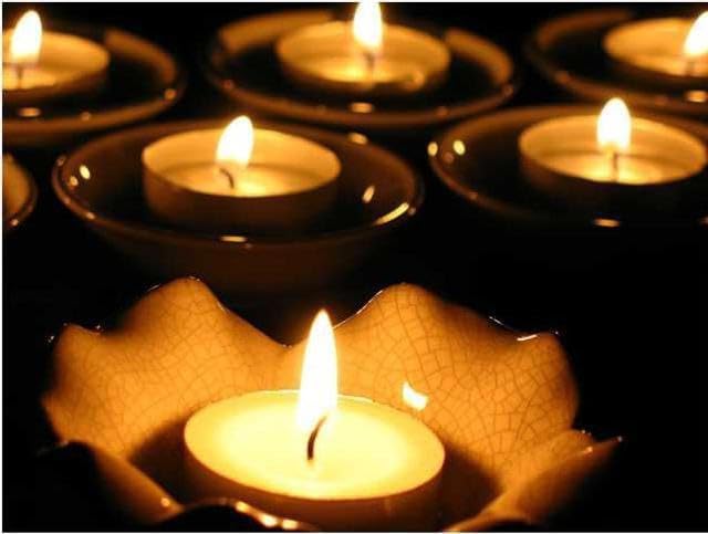 Tea Candles Wedding Party and Home Decoration Votive Parties Tealight Small Wishing Bulk 10 Pack with 1.5-2 Hours Extended Burn Time Mini for Birthday Halloween Emergency Family Gathering(Huang)