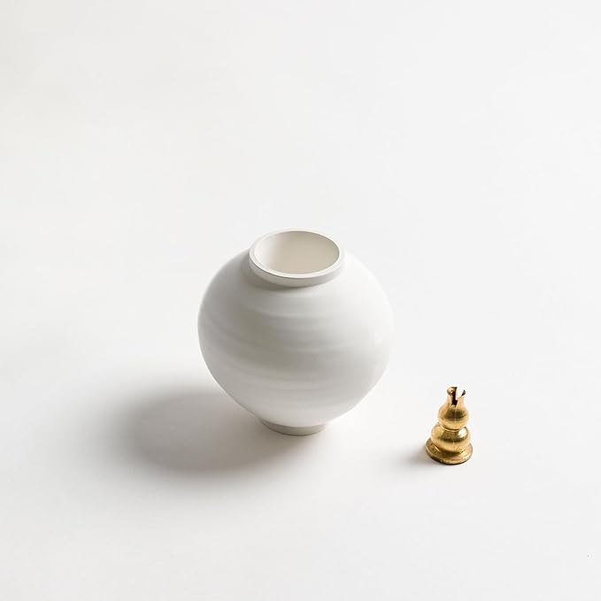 Moon Jar Incense Holder Set – Korean Home Decor with Upcycled Oyster Shell Stand, Aesthetic Tabletop Gift, Ceramic Art Figurine for Room Decoration