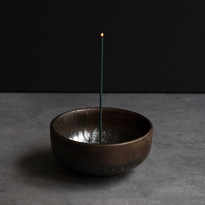 Asayu Japanese Low Smoke Incense Sticks Premium Sakura Cherry Blossom and Agarwood Blend, Made in Japan 40gr Quality Incense Blend for Gift and Relax