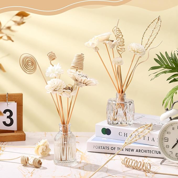 Cindeer 200 Pcs Reed Diffuser Sticks Set Include 10 Style 100 Pcs Natural Rattan Flower Reed 7 Style 100 Pcs Mixed Fragrance Diffuser Rattan Reed Fragrance Diffuser Replacement for Home Fragrance