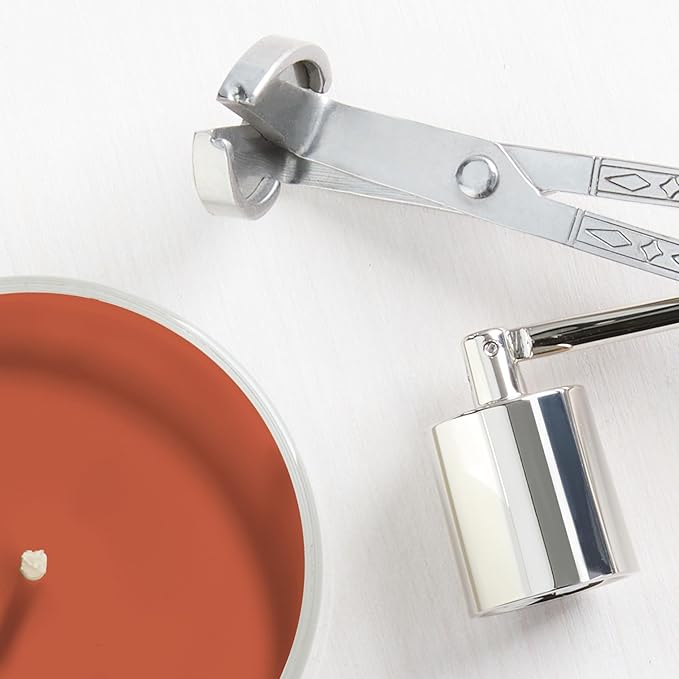 Yankee Candle Spiced Pumpkin, Fall Scented Candle, 22oz Large Jar with up to 150 Hour Burn Time