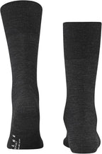 FALKE Men's Airport Dress Socks, Premium Merino Wool Cotton Blend, Sustainable Luxury, Eco-Friendly Business Casual, 1 Pair