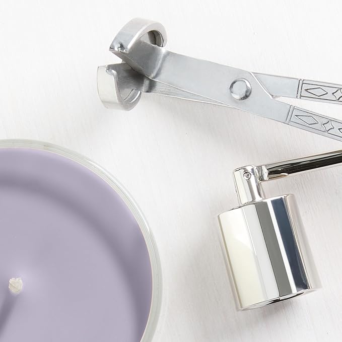 Yankee Candle Lemon Lavender Scented Candle, 22oz Large Jar with up to 150 Hour Burn Time, Giftable, Birthdays