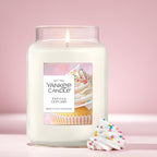Yankee Candle Vanilla Cupcake Scented Candle, 22oz Large Jar with up to 150 Hour Burn Time, Giftable, Birthdays