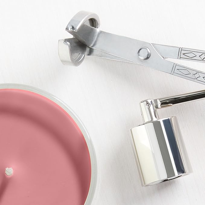 Yankee Candle, Home Sweet Home Fall Scented Candle, 22oz Large Jar with up to 150 Hour Burn Time