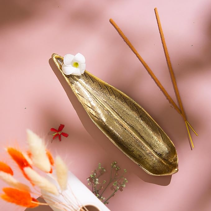 Raajsee Incense Holder Set with Nag Champa Incense Sticks 15gm,Curve Leaf Incense Stick Burner, Brass Incense Burner,Modern Stick Incense Holder for Yoga, Meditation,Home Décor Size 10x3 inch