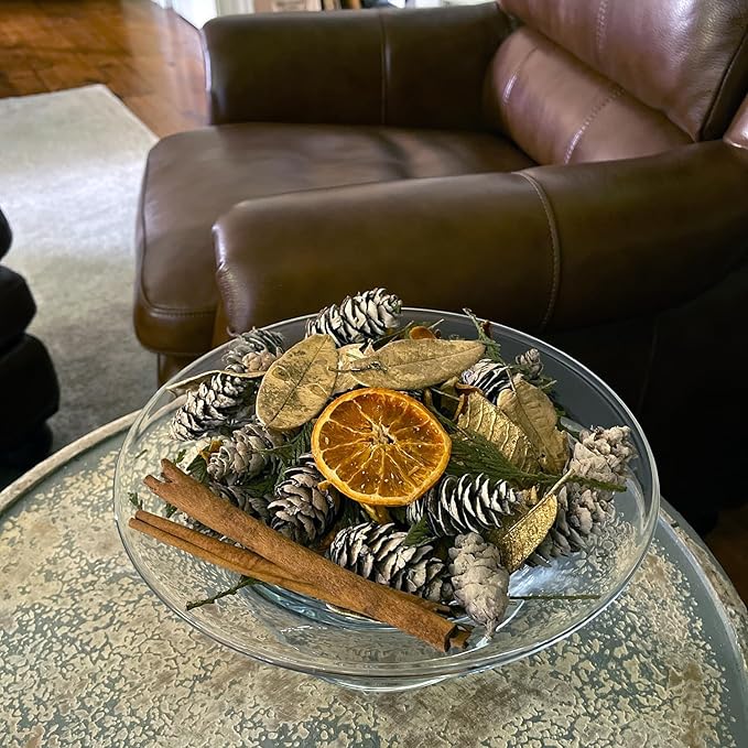 Hillhouse Naturals CMP Christmas Potpourri, 14 oz Enjoy the scent of the holidays all season long. Your home will be filled with the bright scent of ripe oranges and the comfort of cinnamon and spice.