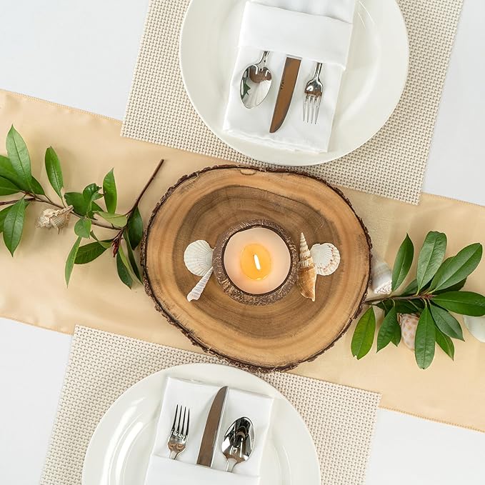 Restaurantware Coconut Shell Candle Pack of 1 Cinnamon Scented Candle Holder Handmade with Double Wax Blend, Wooden Wick, Long-Lasting Upto 13 Hours with Reusable Coconut Shell for Table Decor