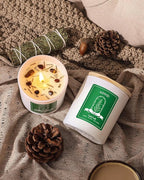 AOOVOO Cedar Scented Candles for Women - Aromatherapy Candle with Crystals Inside, 10oz Soy Candles for Home Scented, Birthday Gifts Candle for Women Mom