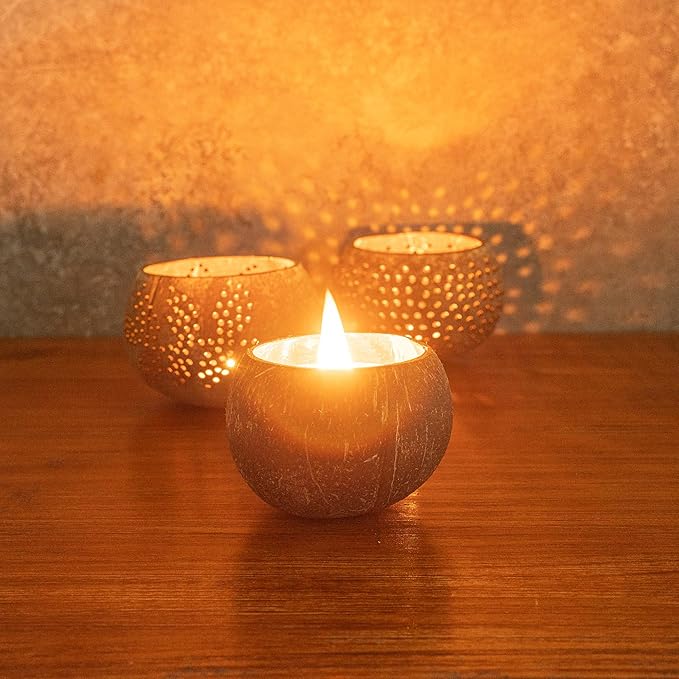 Restaurantware-Coco Casa 3.9 x 2.8 Inch Coconut Shell Candles, 10 Hand Poured Coconut Bowl Candles - Sandalwood Fragrance, Double Wax Blend, Soy Wax Scented Candle, Wooden Wick
